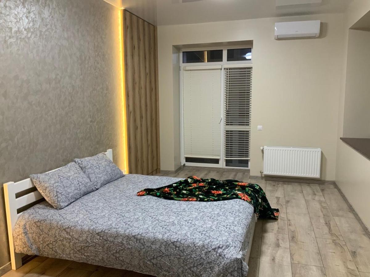 Vip Apartment У Центрі Міста, Новобуджк Театральний,Дуже Простора Rivne Zewnętrze zdjęcie