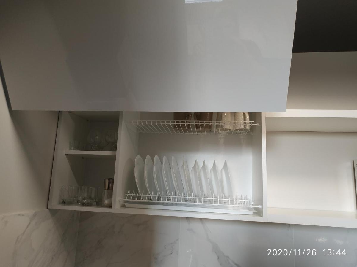 Vip Apartment У Центрі Міста, Новобуджк Театральний,Дуже Простора Rivne Zewnętrze zdjęcie