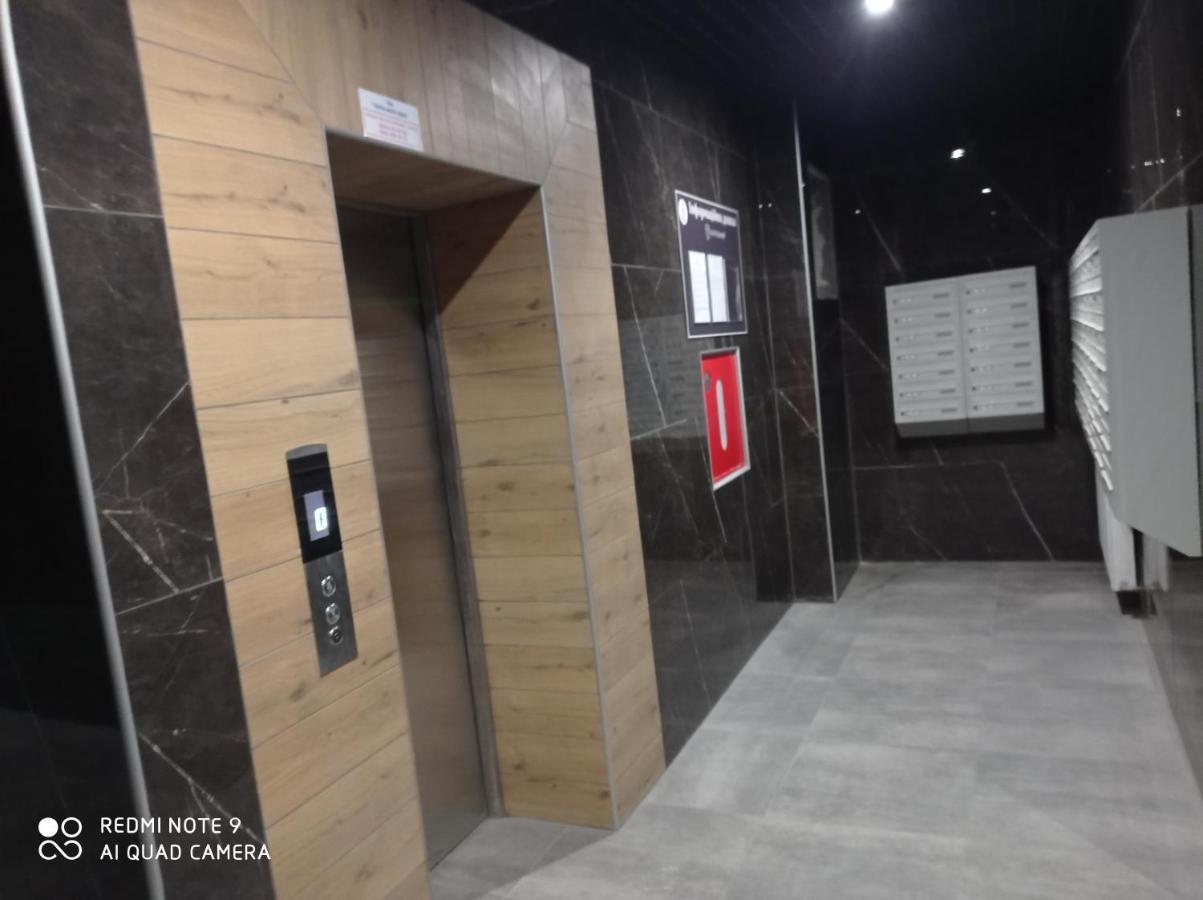 Vip Apartment У Центрі Міста, Новобуджк Театральний,Дуже Простора Rivne Zewnętrze zdjęcie