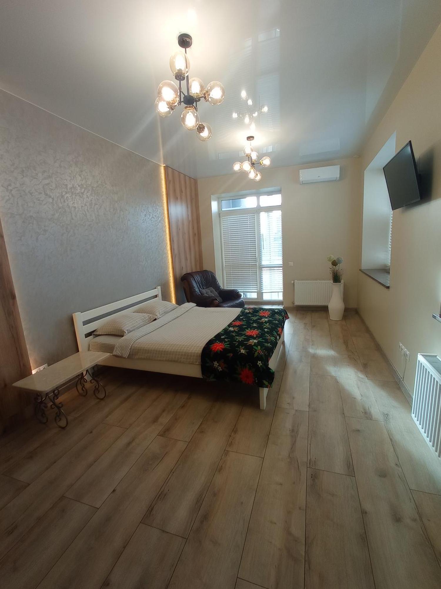 Vip Apartment У Центрі Міста, Новобуджк Театральний,Дуже Простора Rivne Zewnętrze zdjęcie