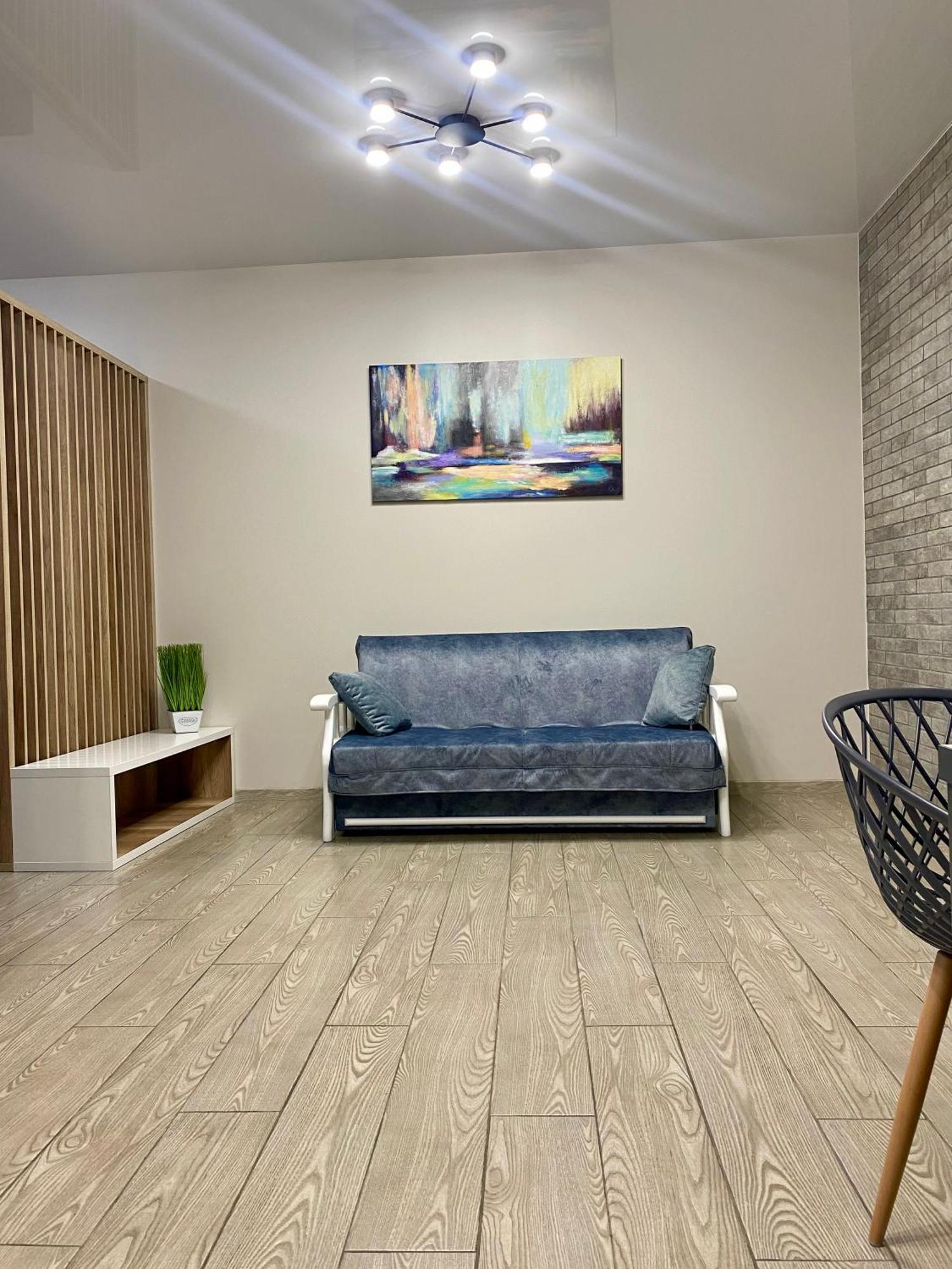 Vip Apartment У Центрі Міста, Новобуджк Театральний,Дуже Простора Rivne Zewnętrze zdjęcie